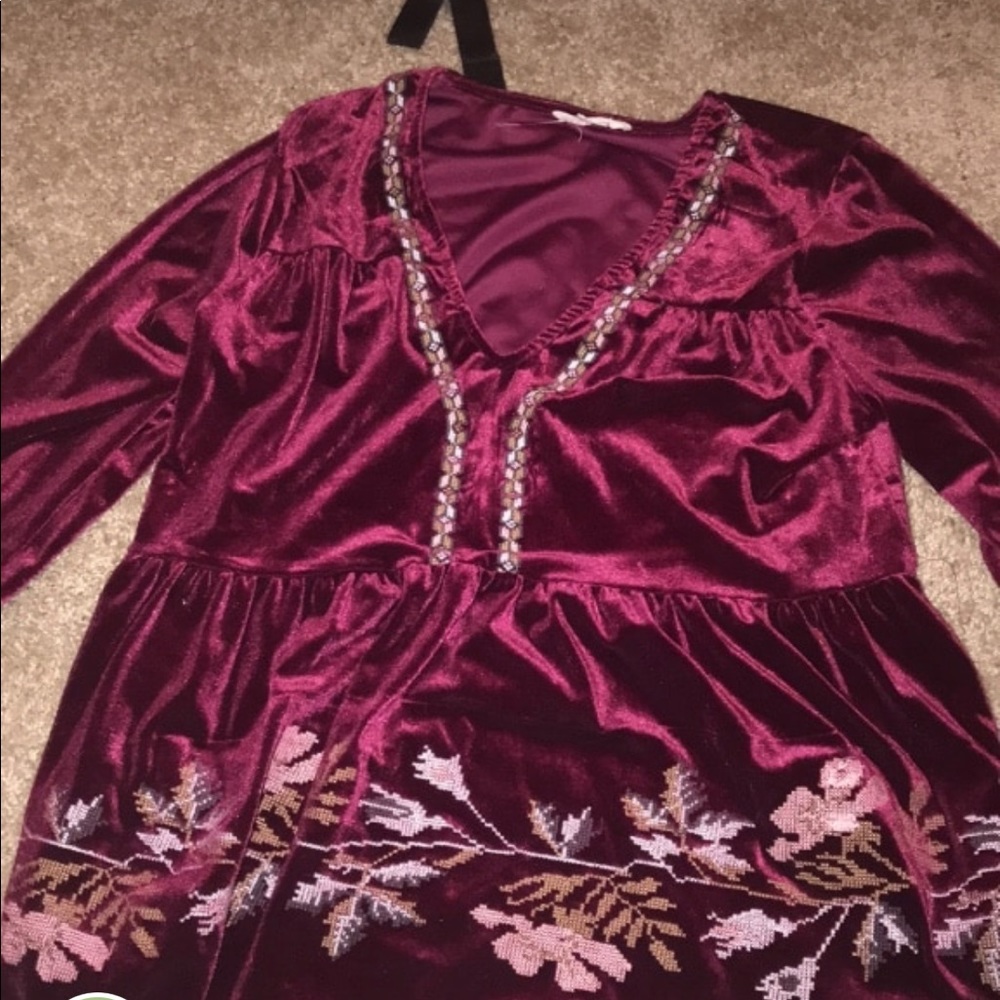 Velvet embroidered shirt